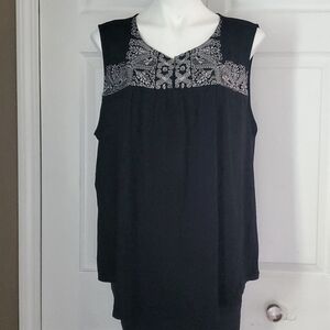 NWT Adrianna Papell Women's White Embroidered Black Sleeveless Top - Size 3X